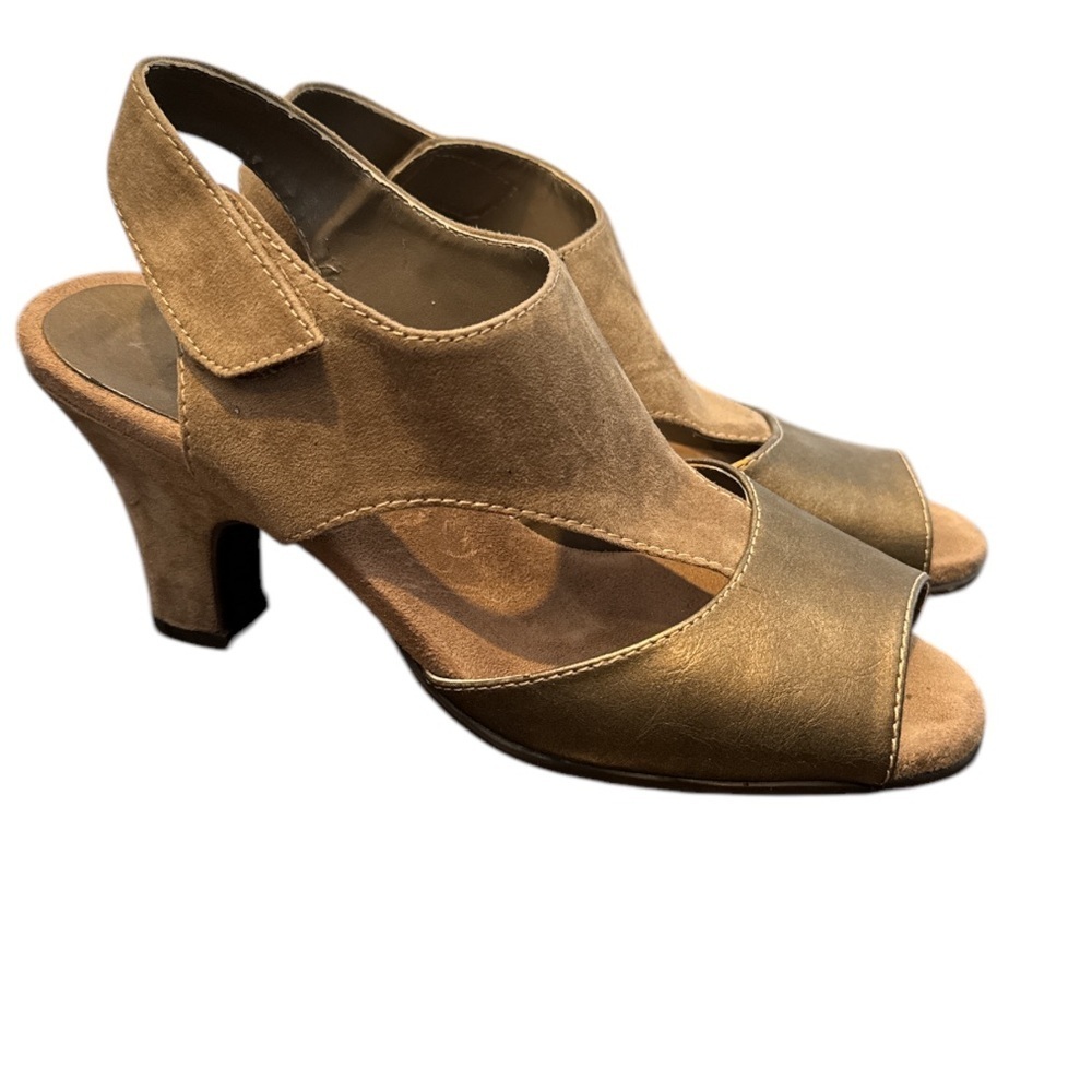 AEROSOLES Metallic Gold Cork Wedge Slingback Sandals Size 8